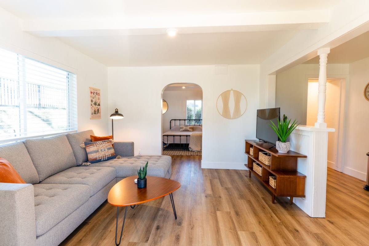 Apartment for rent at 633 N Market St, Redding, CA 96003
