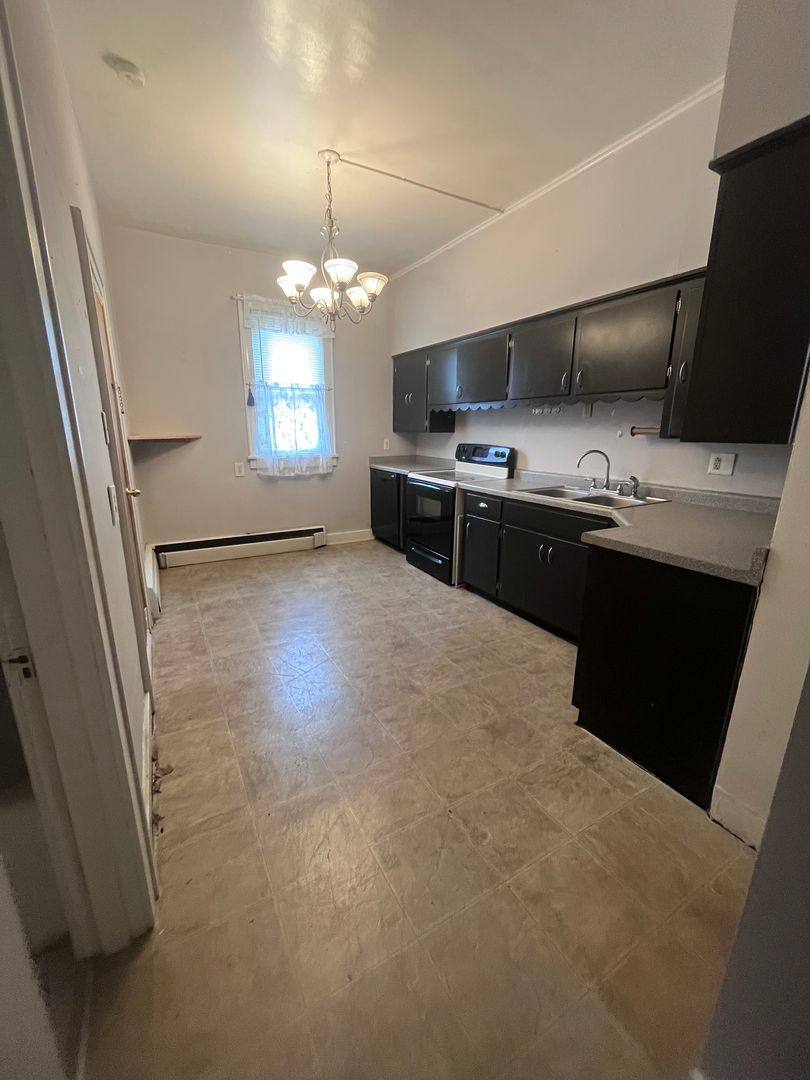 Apartment for rent at 176 C D Washington Ave, Vandergrift, PA 15690