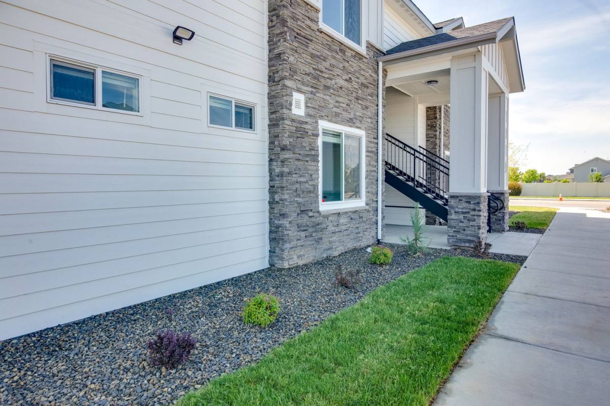 Apartment for rent at 1002 Wilford Lane, Caldwell, ID 83605