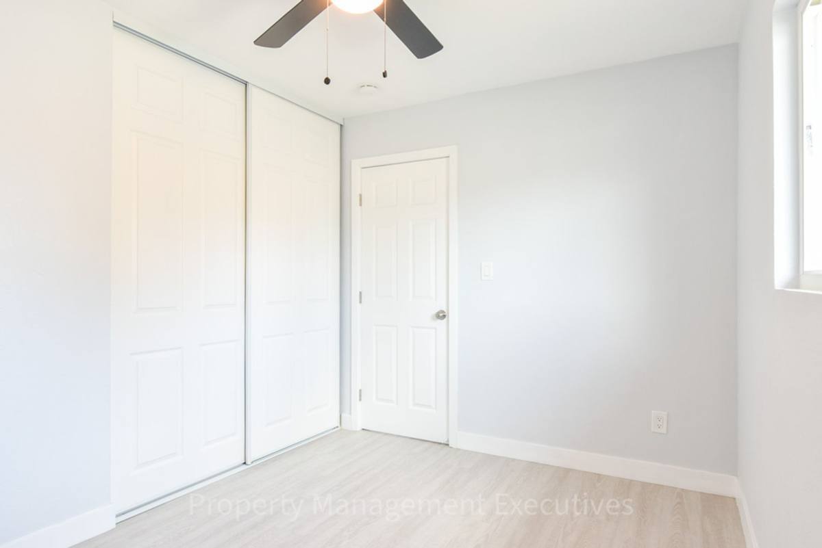 Apartment for rent at 4038 Winona Ave, San Diego, CA 92105