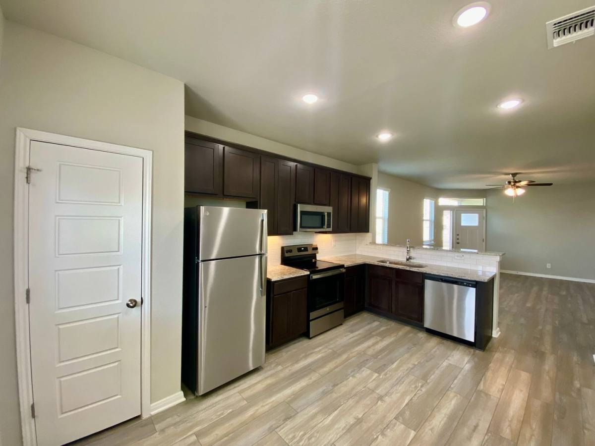 Townhouse for rent at 321 Caleb Court, Cibolo, TX 78108