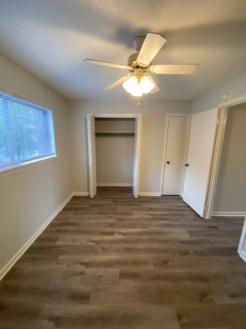 Apartment for rent at 530 Deerwood St, Columbia, SC 29205