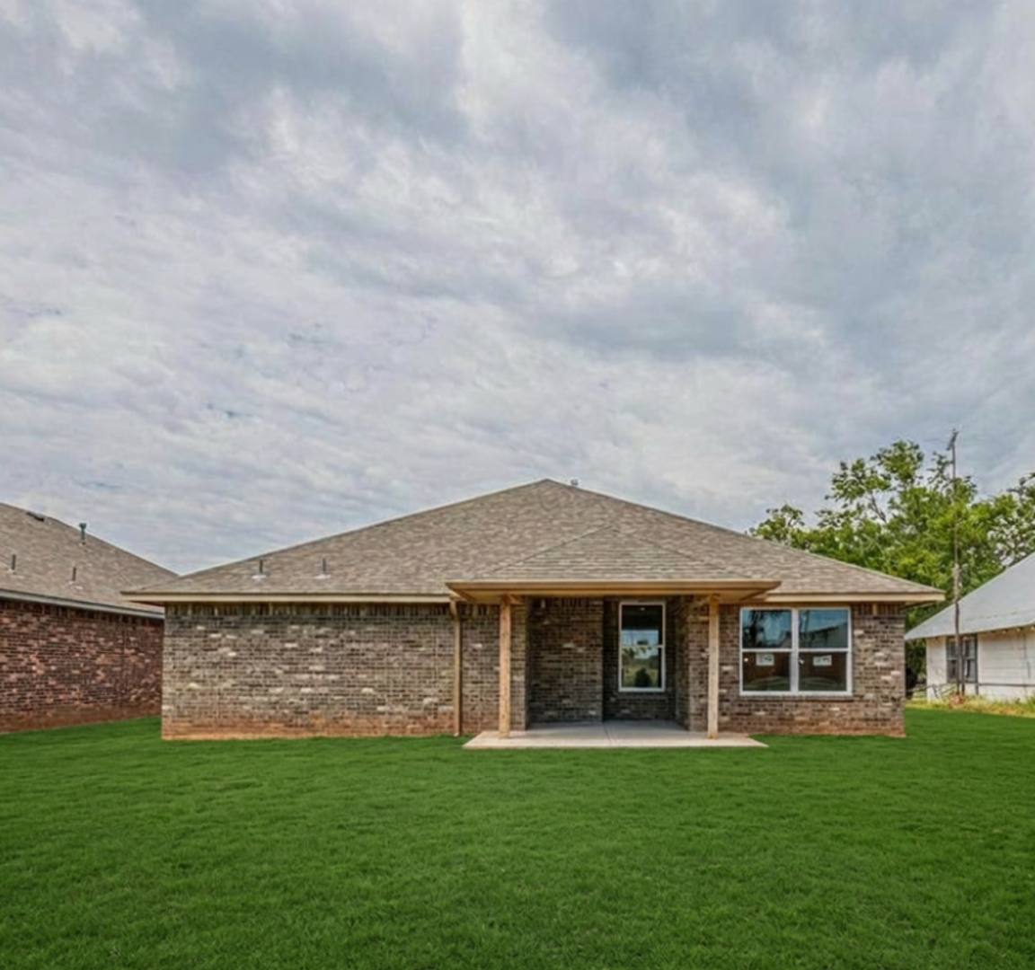 House for rent at 118 Cedar St, Perry, OK 73077