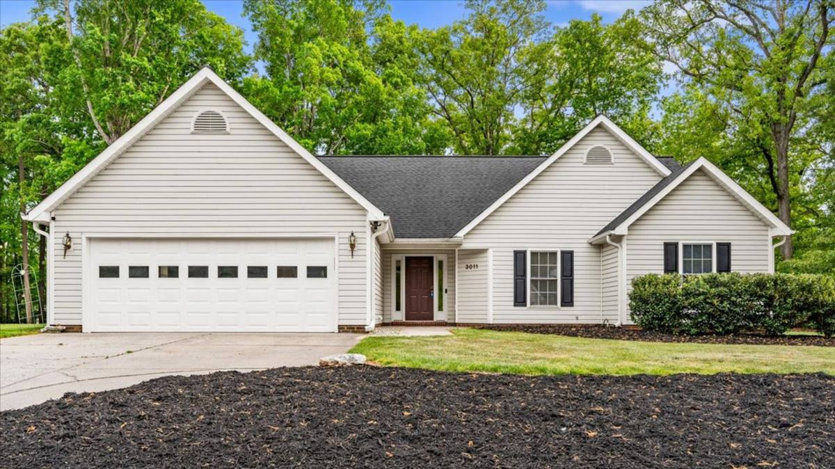 House for rent at 3011 Colony Dr, Jamestown, NC 27282