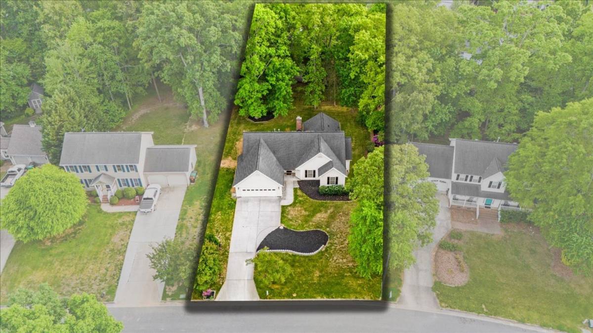 House for rent at 3011 Colony Dr, Jamestown, NC 27282