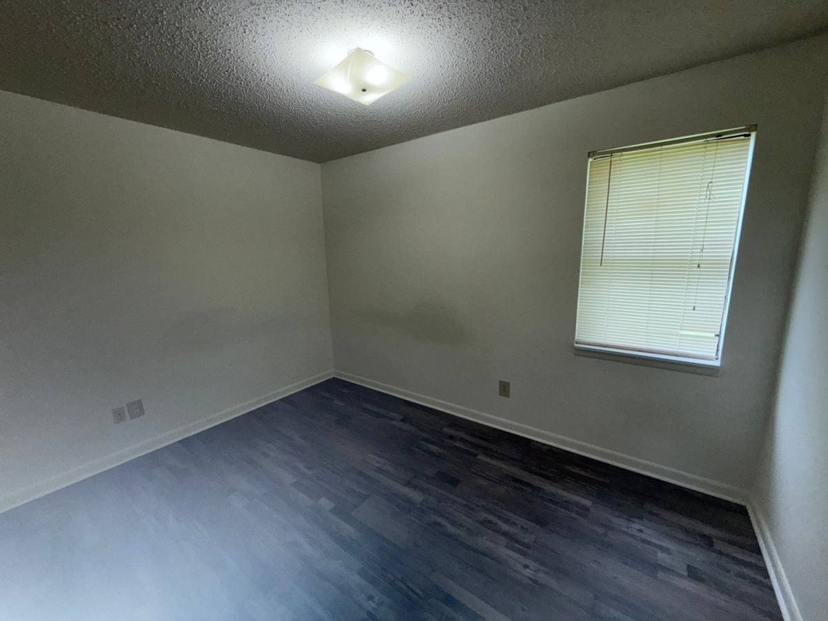 Apartment for rent at 31 8th St, Arab, AL 35016