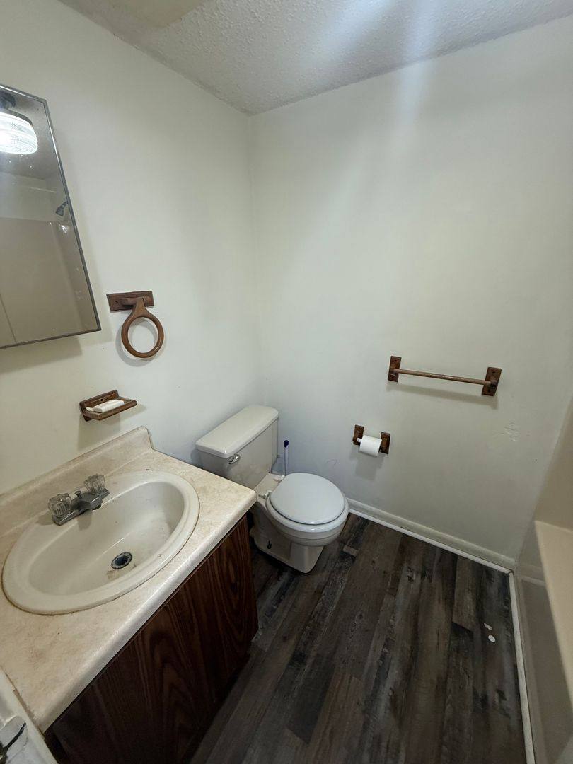 Apartment for rent at 31 8th St, Arab, AL 35016