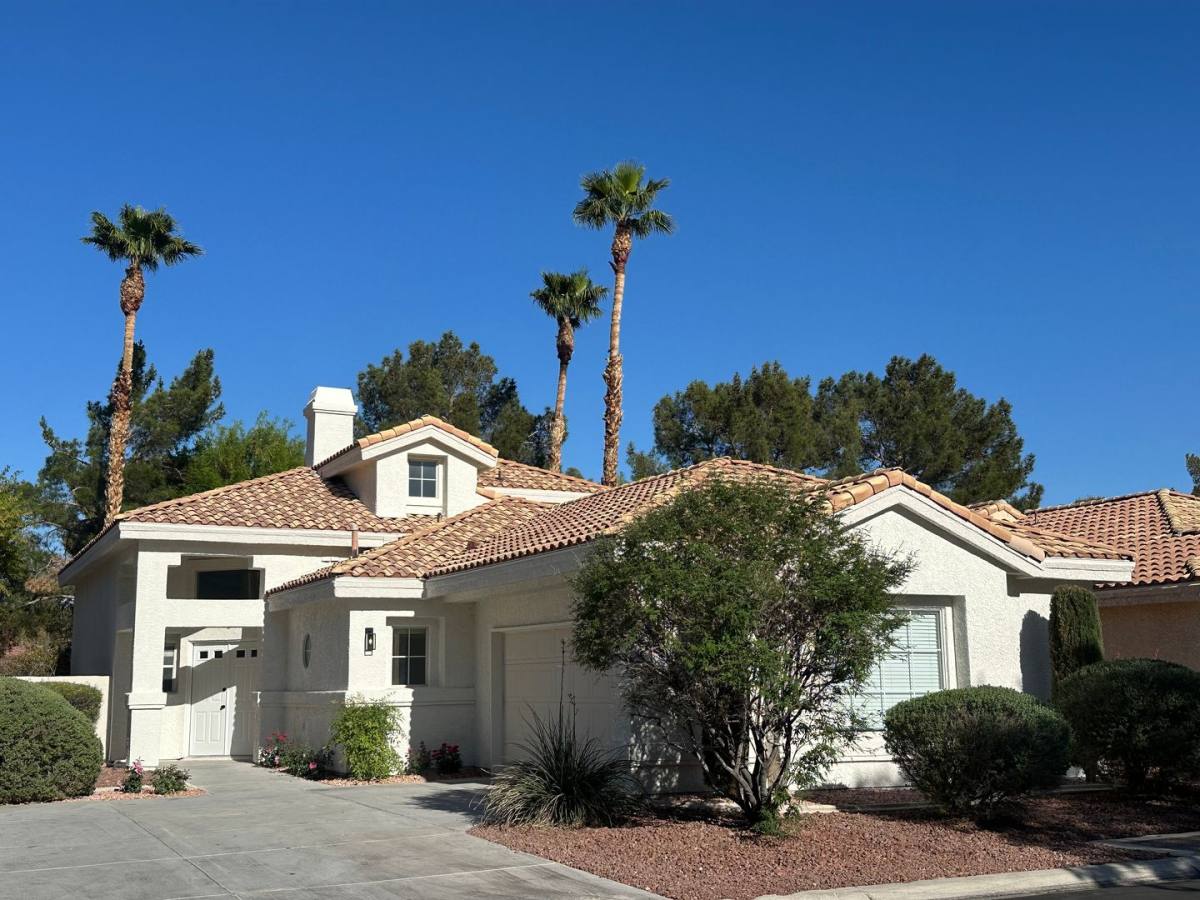 House for rent at 2536 Golden Sands Dr, Las Vegas, NV 89128