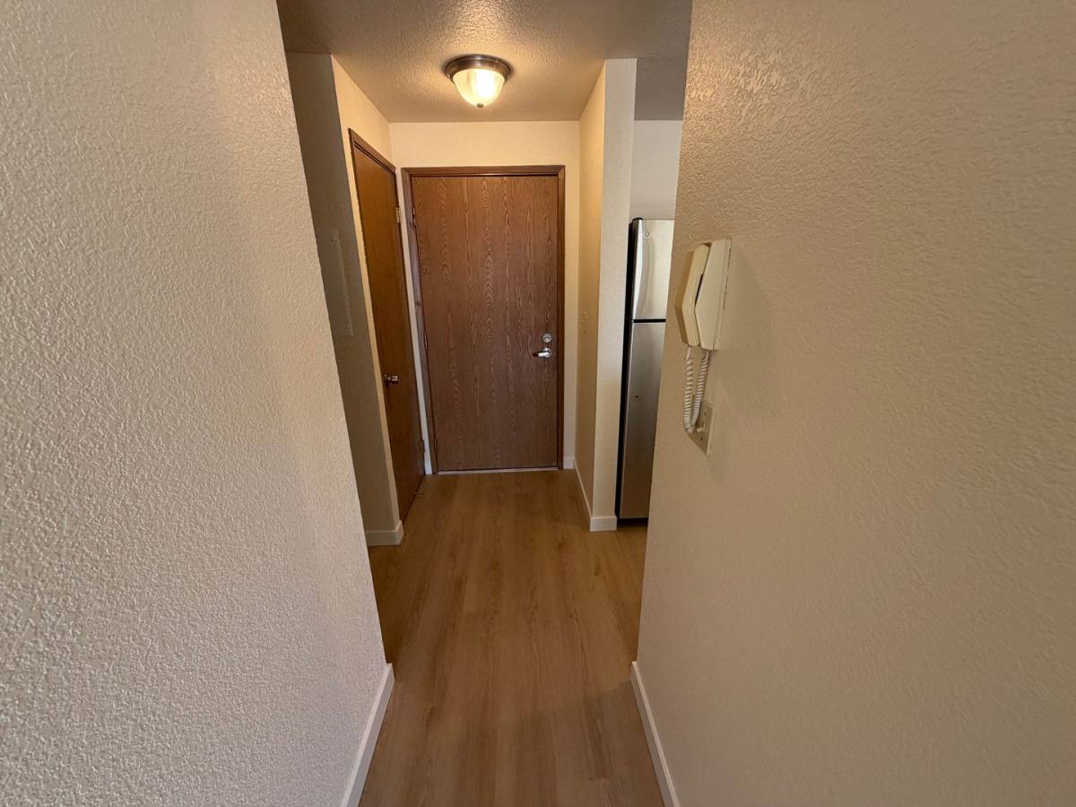 Apartment for rent at 11200 Greenwood Ave N, Seattle, WA 98133