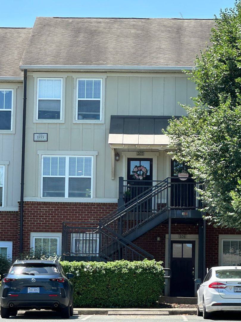 Condo for rent at 1855 Candlewood Court, Charlottesville, VA 22903