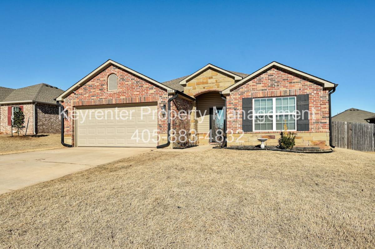 House for rent at 2029 W Antler Way, Mustang, OK 73064