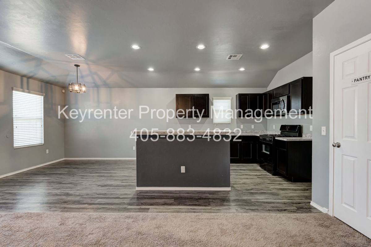 House for rent at 2029 W Antler Way, Mustang, OK 73064
