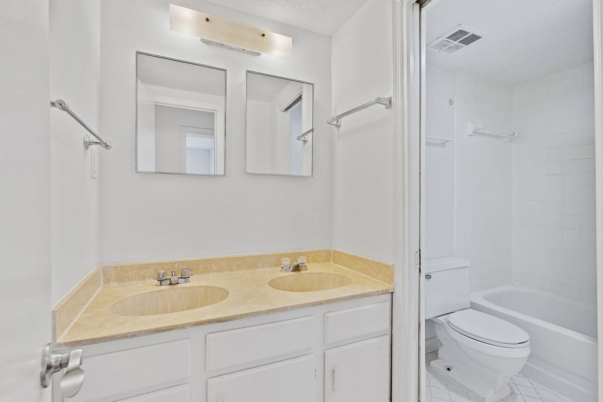Apartment for rent at 1417 33rd St S, Birmingham, AL 35205