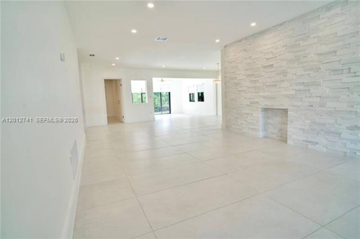 House for rent at 8811 Carlyle Ave, Miami Beach, FL 33154