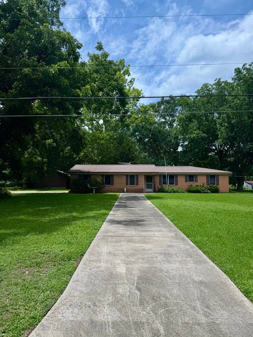House for rent at 6428 Bain Blvd, Keithville, LA 71047