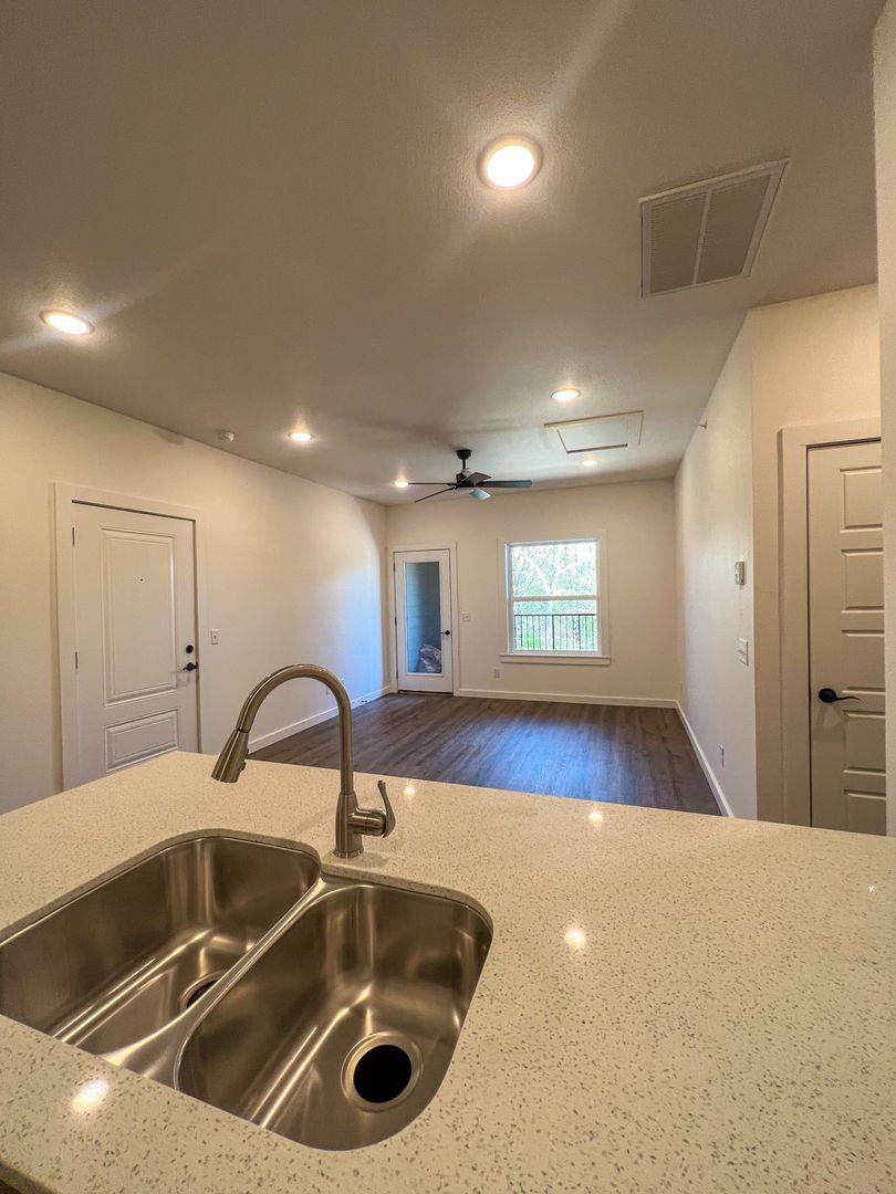 Apartment for rent at 1096 S Bacardi Ave, Fayetteville, AR 72701