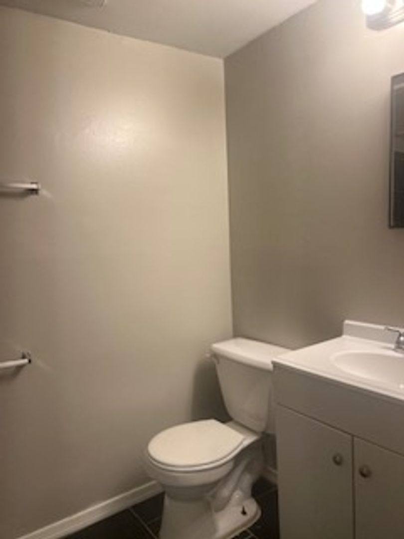 Apartment for rent at 5306-5308 Hamilton Ave, Baltimore, MD 21206