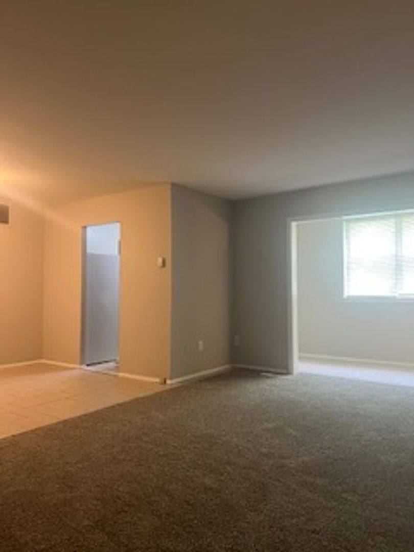 Apartment for rent at 5306-5308 Hamilton Ave, Baltimore, MD 21206
