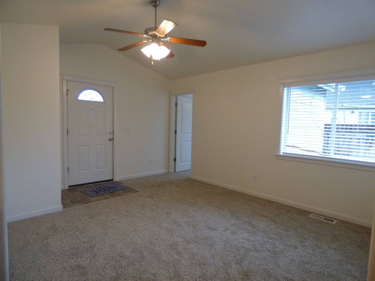 Apartment for rent at 3536-3538 Fisher Court NE, Salem, OR 97305