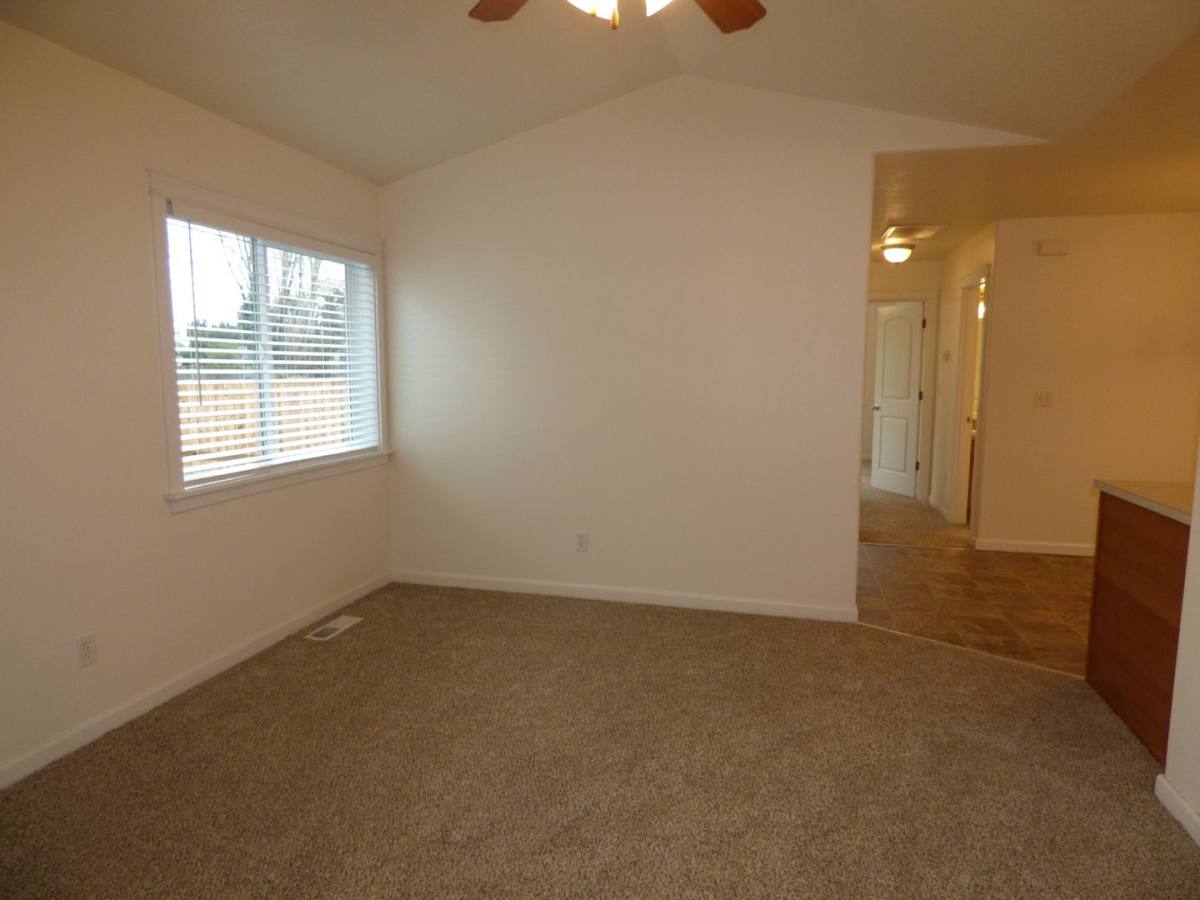 Apartment for rent at 3536-3538 Fisher Court NE, Salem, OR 97305