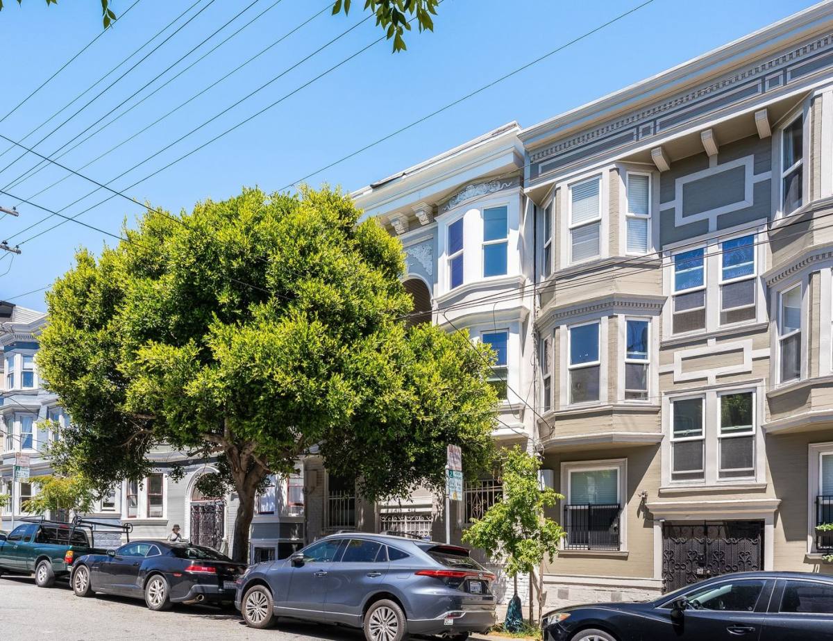 Apartment for rent at 412-416 Broderick St, San Francisco, CA 94117