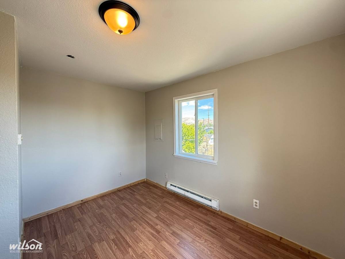 Apartment for rent at 809 S 9th St, Yakima, WA 98901