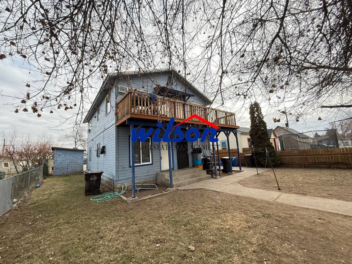 Apartment for rent at 809 S 9th St, Yakima, WA 98901