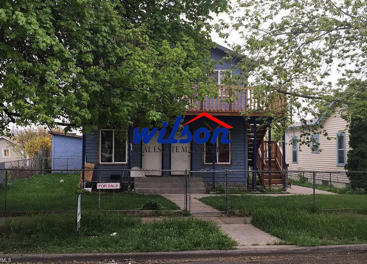 Apartment for rent at 809 S 9th St, Yakima, WA 98901