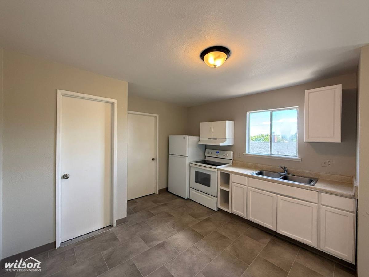 Apartment for rent at 809 S 9th St, Yakima, WA 98901