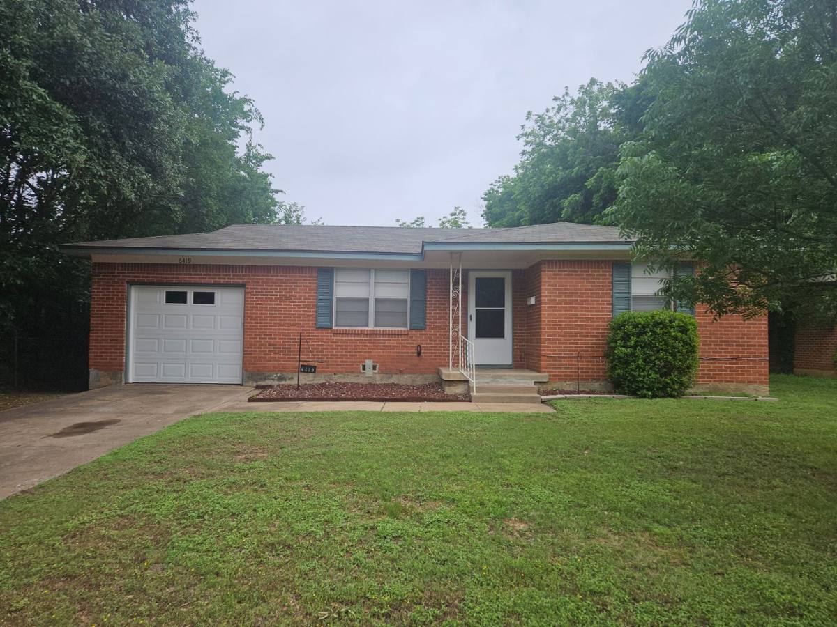 House for rent at 6419 Onyx Dr N, North Richland Hills, TX 76180