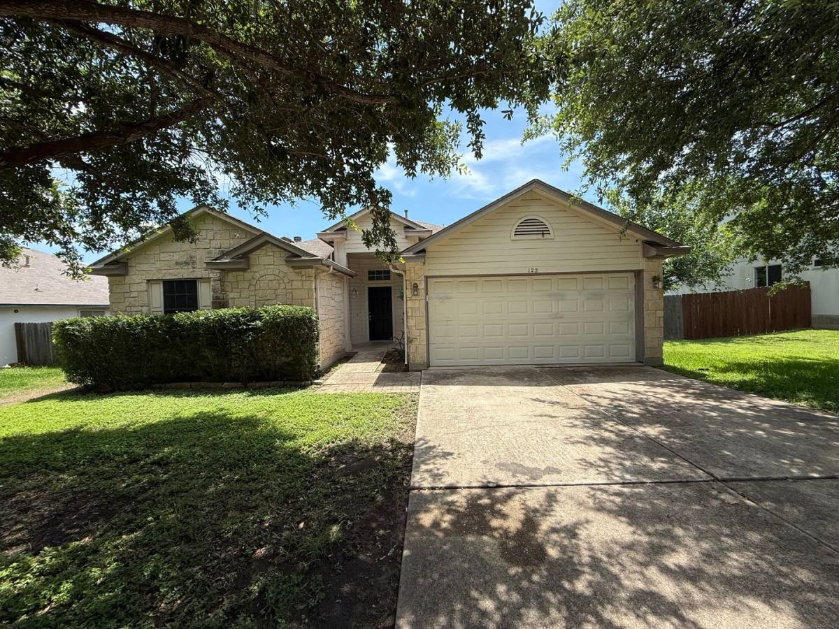House for rent at 122 Little Lake Rd, Hutto, TX 78634