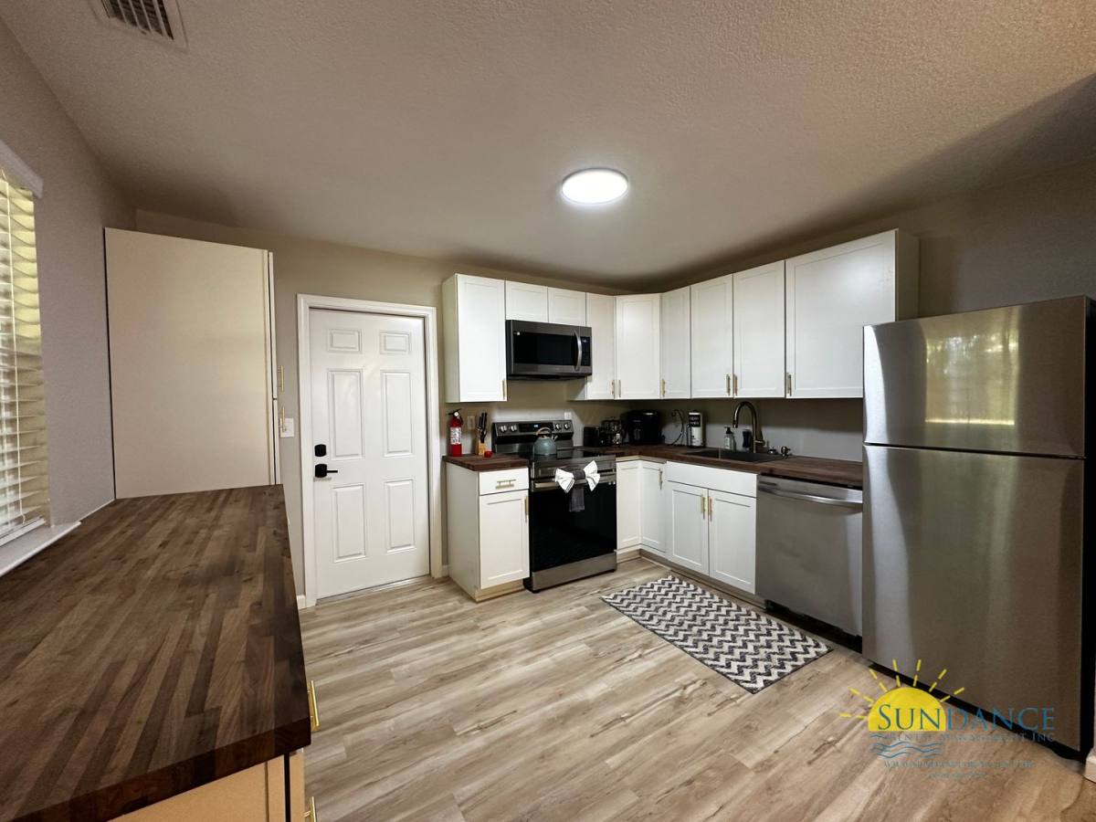 Apartment for rent at 110 Hawkins Rd, Fort Walton Beach, FL 32547