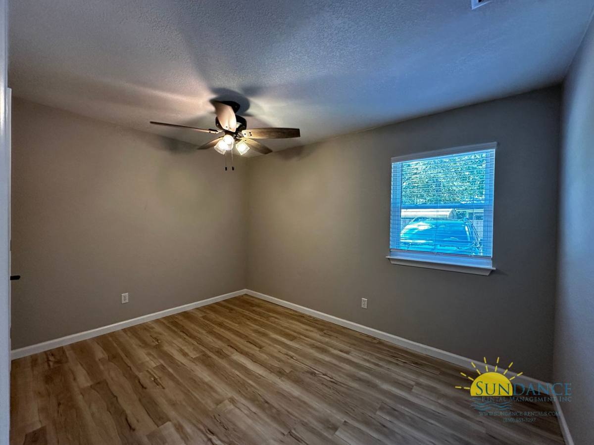 Apartment for rent at 110 Hawkins Rd, Fort Walton Beach, FL 32547