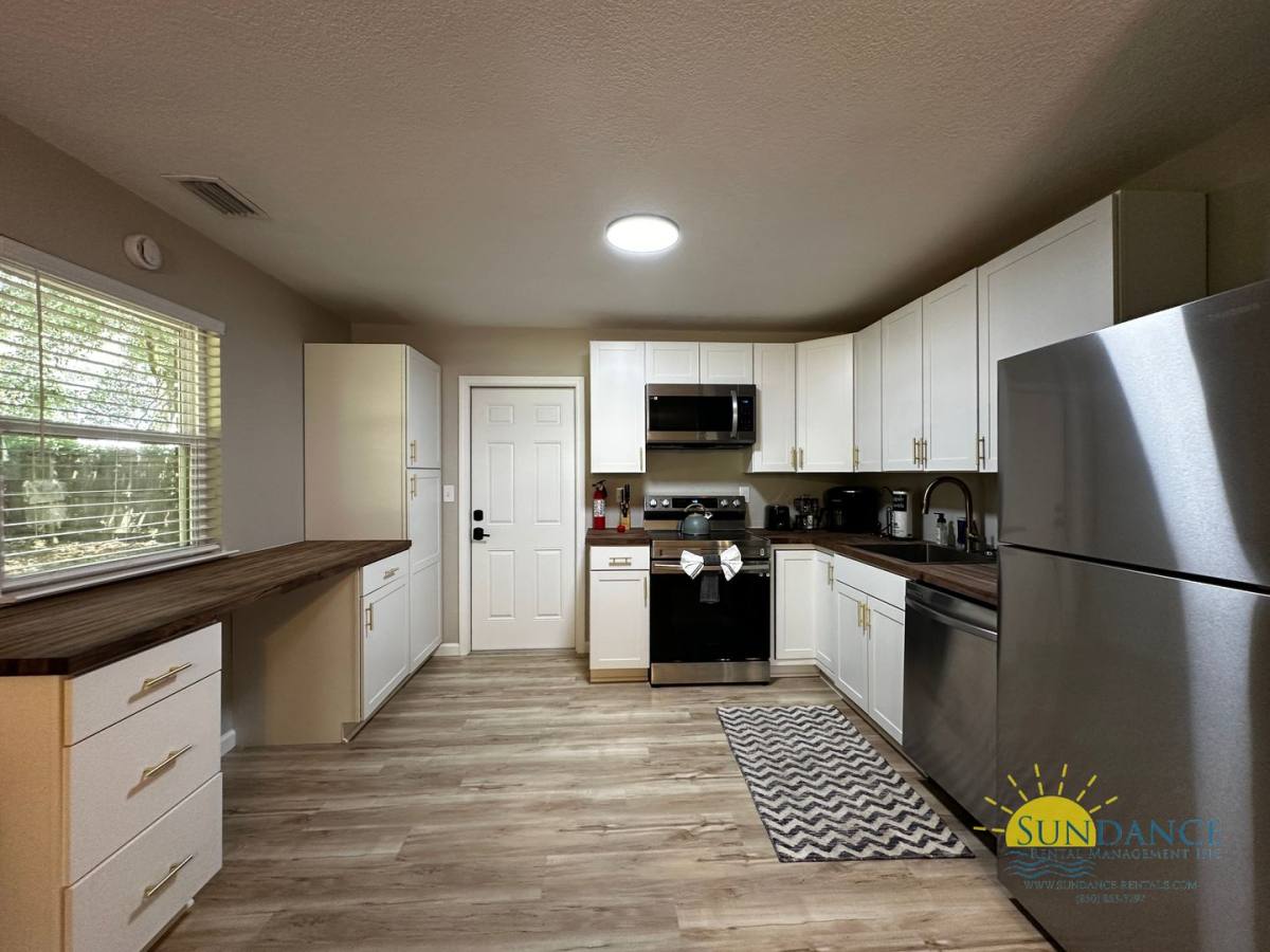 Apartment for rent at 110 Hawkins Rd, Fort Walton Beach, FL 32547