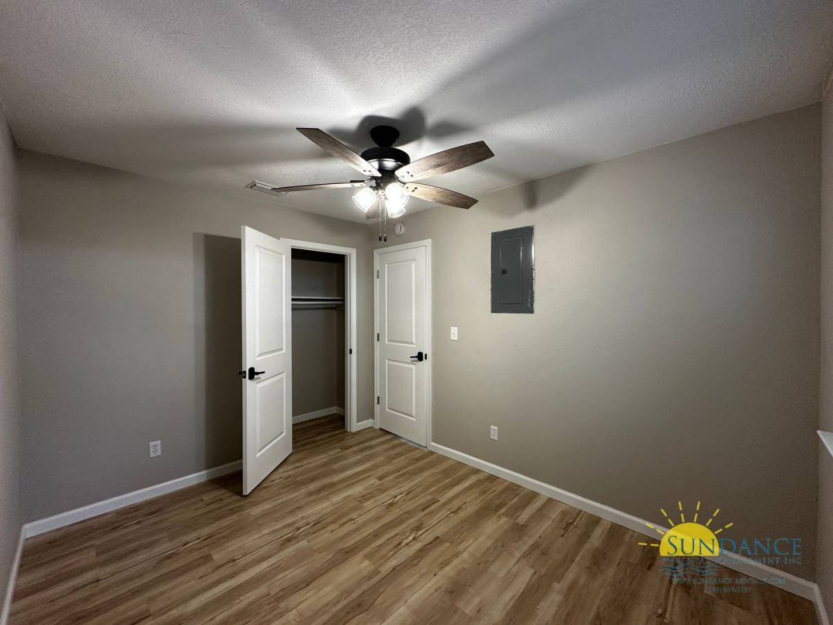 Apartment for rent at 110 Hawkins Rd, Fort Walton Beach, FL 32547