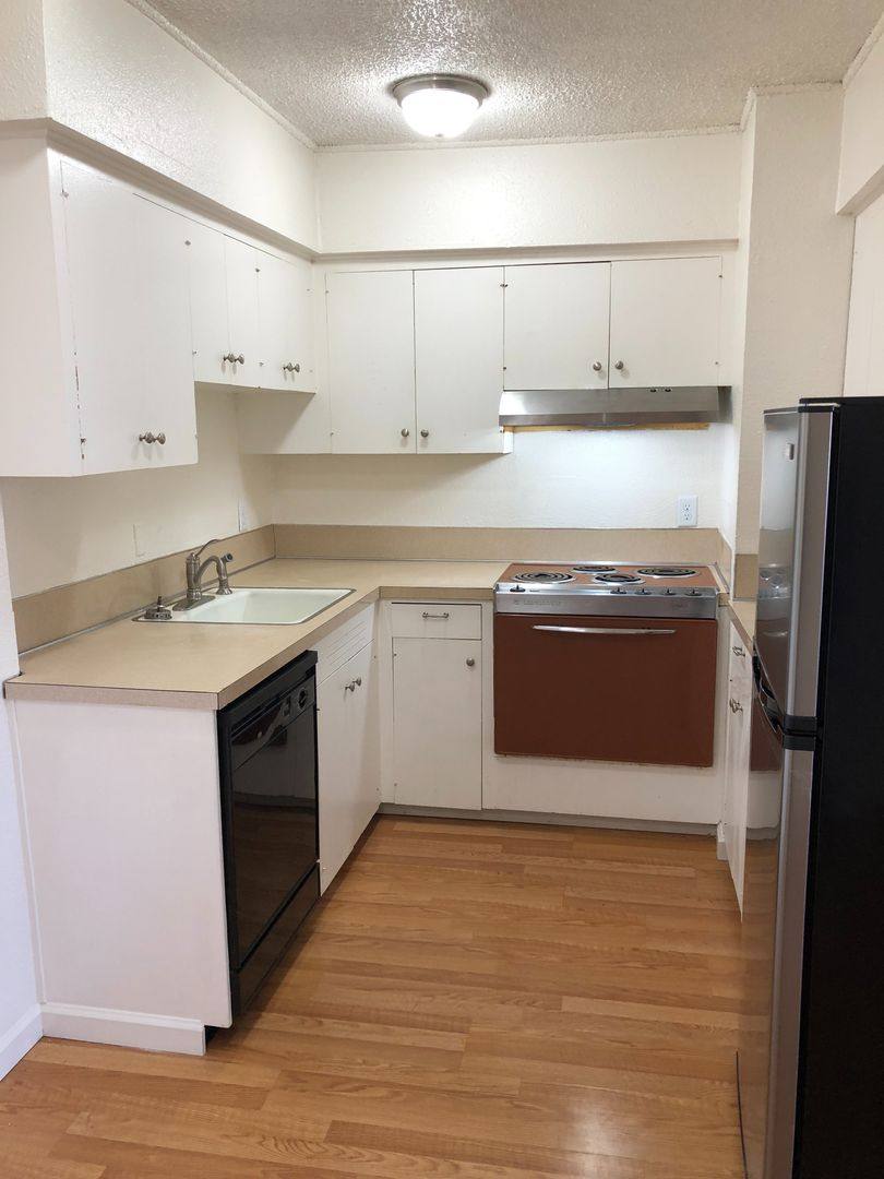 Apartment for rent at 520 Ivy St, Junction City, OR 97448