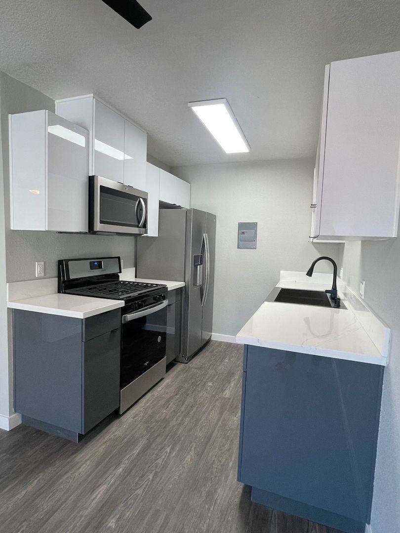 Apartment for rent at 9746 Park St, Bellflower, CA 90706