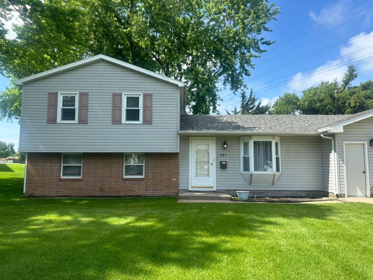House for rent at 537 E Memorial Dr, Grand Island, NE 68801