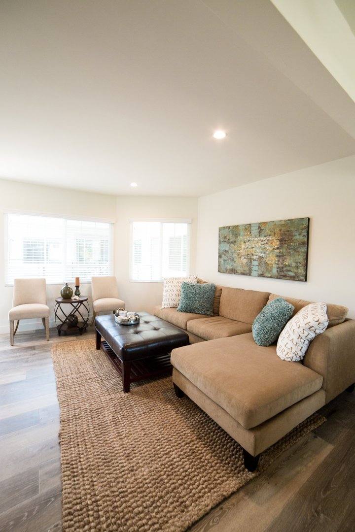 Apartment for rent at 201 S Broadway, Redondo Beach, CA 90277