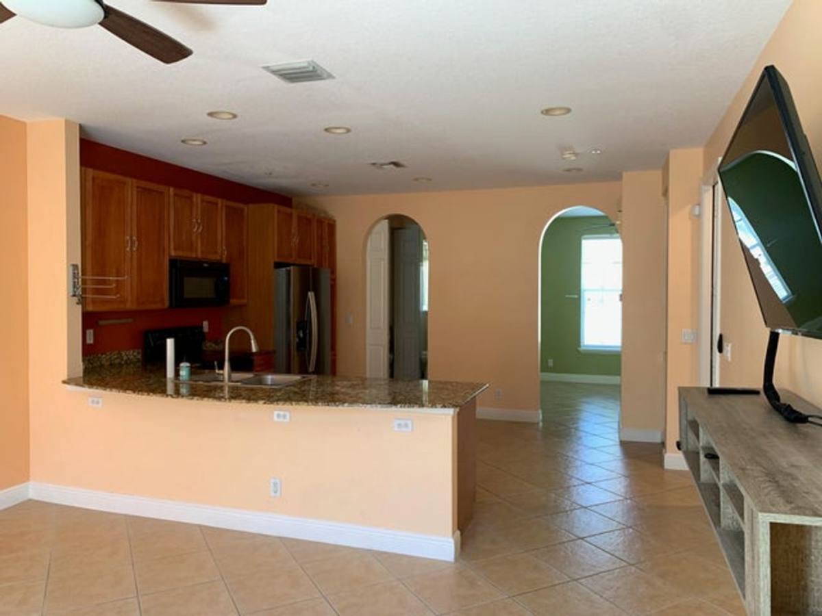 Townhouse for rent at 145 Morning Dew Circle, Jupiter, FL 33458