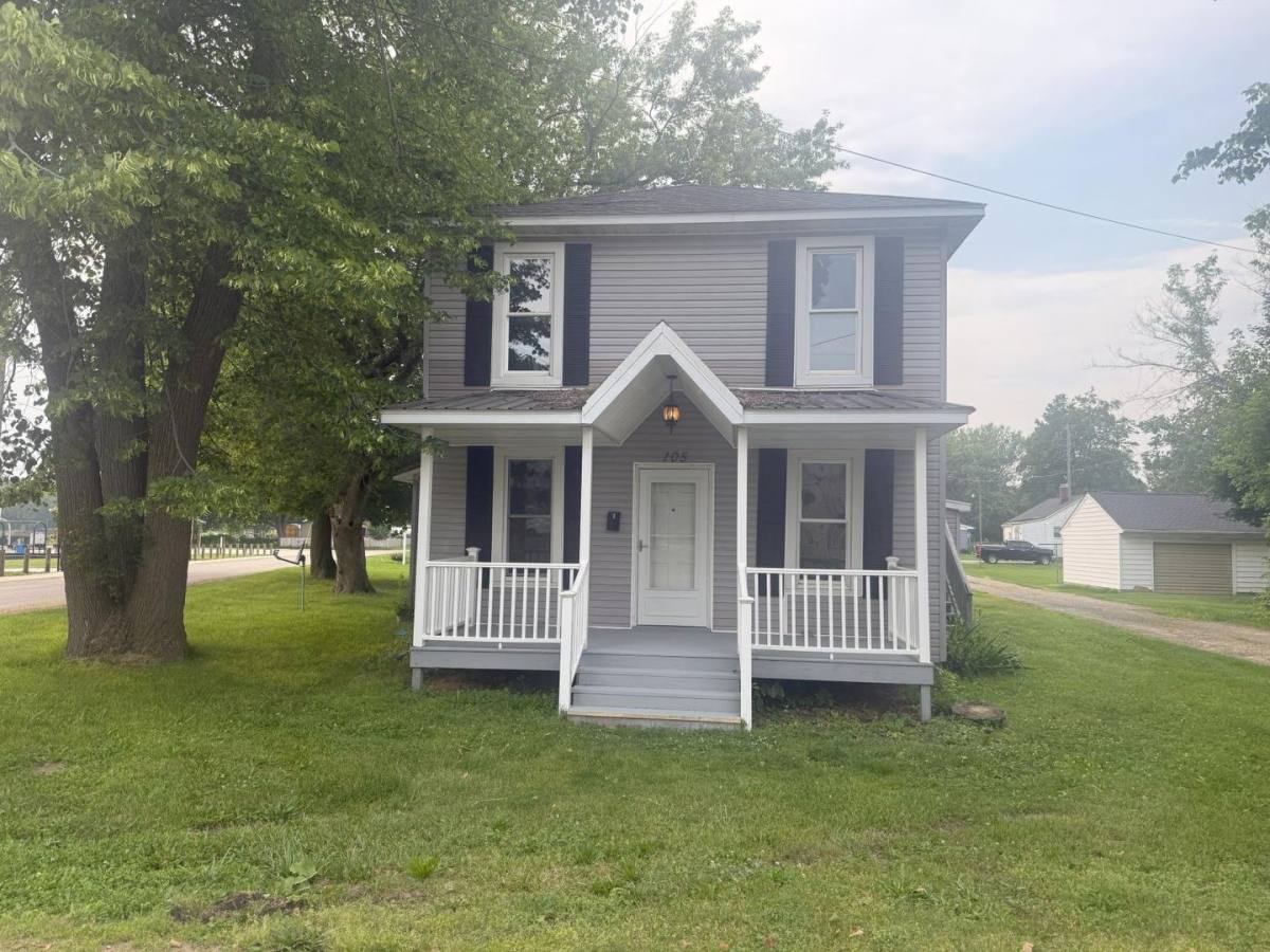 Apartment for rent at 103 105 N Monroe St, Mount Vernon, OH 43050