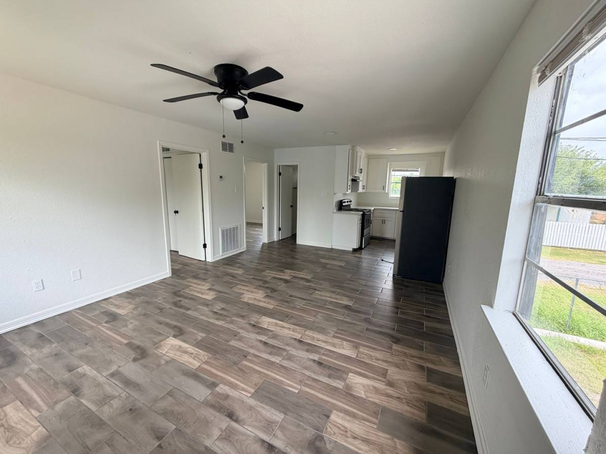 Apartment for rent at 155 N Iowa Ave, Brownsville, TX 78521