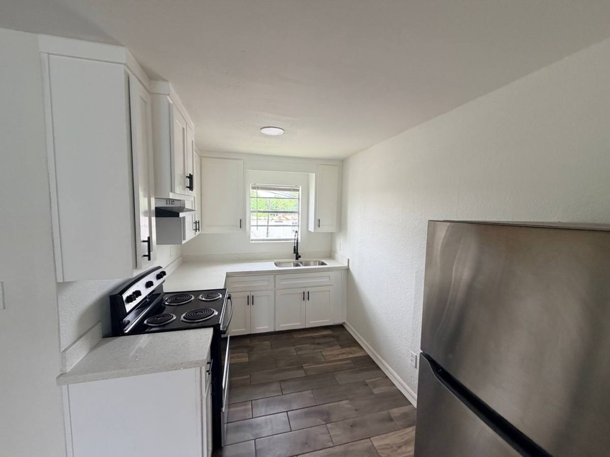 Apartment for rent at 155 N Iowa Ave, Brownsville, TX 78521