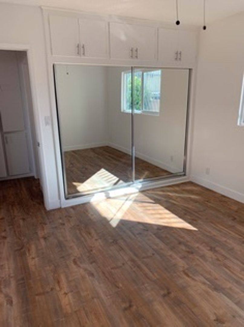 Apartment for rent at 5017 S Figueroa St, Los Angeles, CA 90037