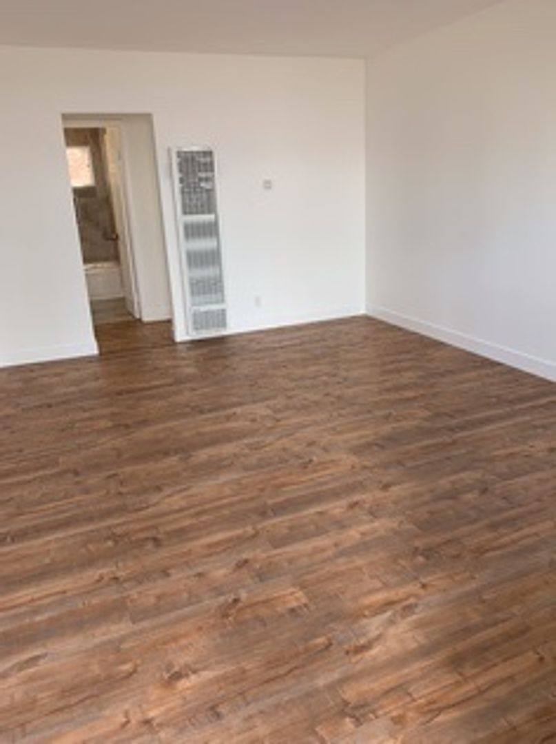 Apartment for rent at 5017 S Figueroa St, Los Angeles, CA 90037