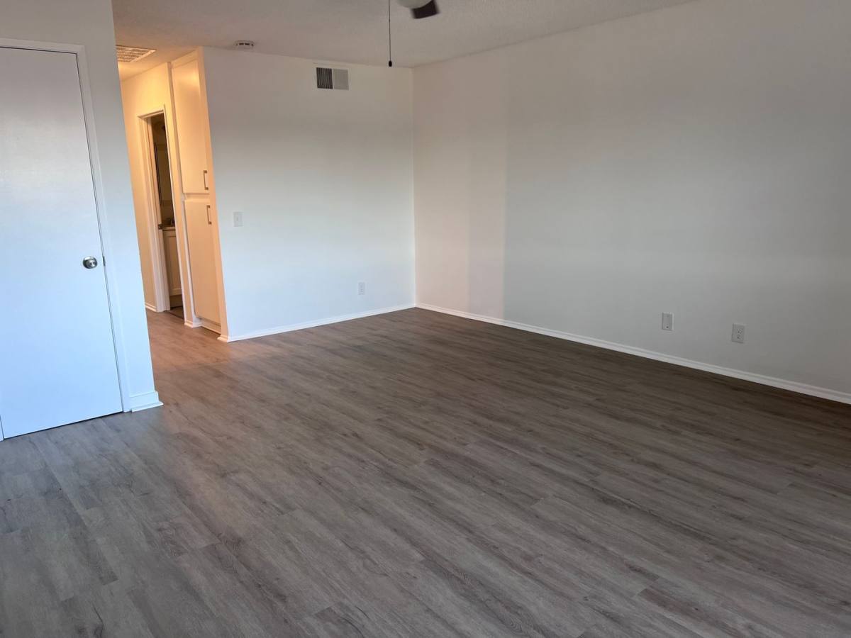 Apartment for rent at 8319 S Broadway Ave, Los Angeles, CA 90003