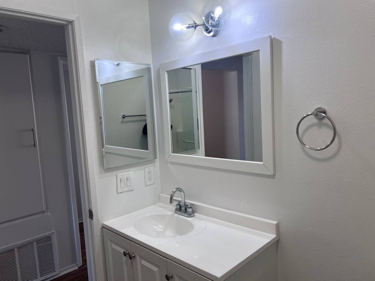 Apartment for rent at 8319 S Broadway Ave, Los Angeles, CA 90003