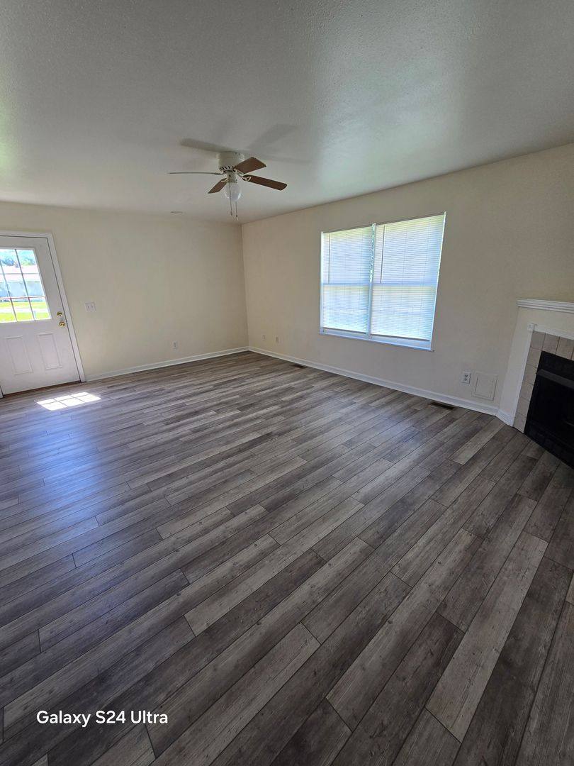 House for rent at 726 Connor A, South Roxana, IL 62087