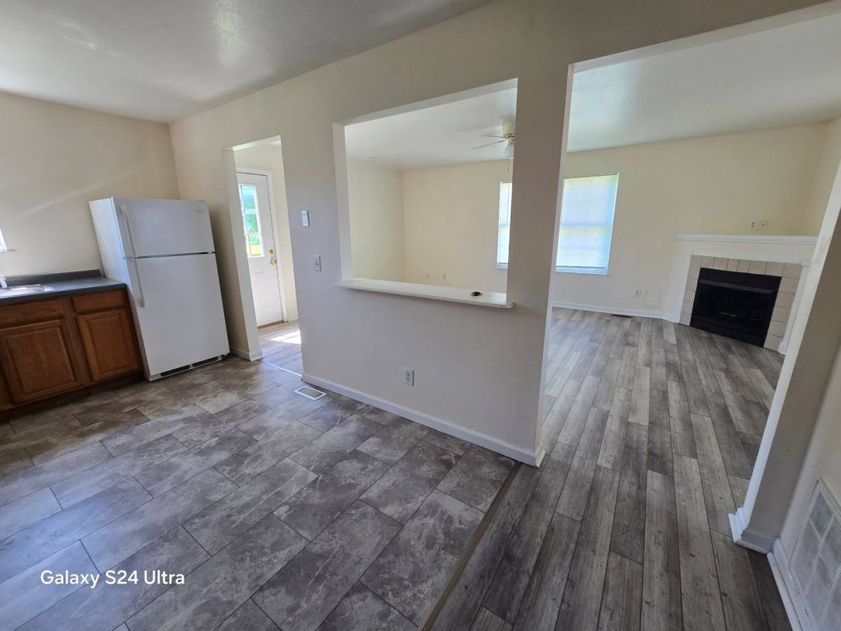 House for rent at 726 Connor A, South Roxana, IL 62087