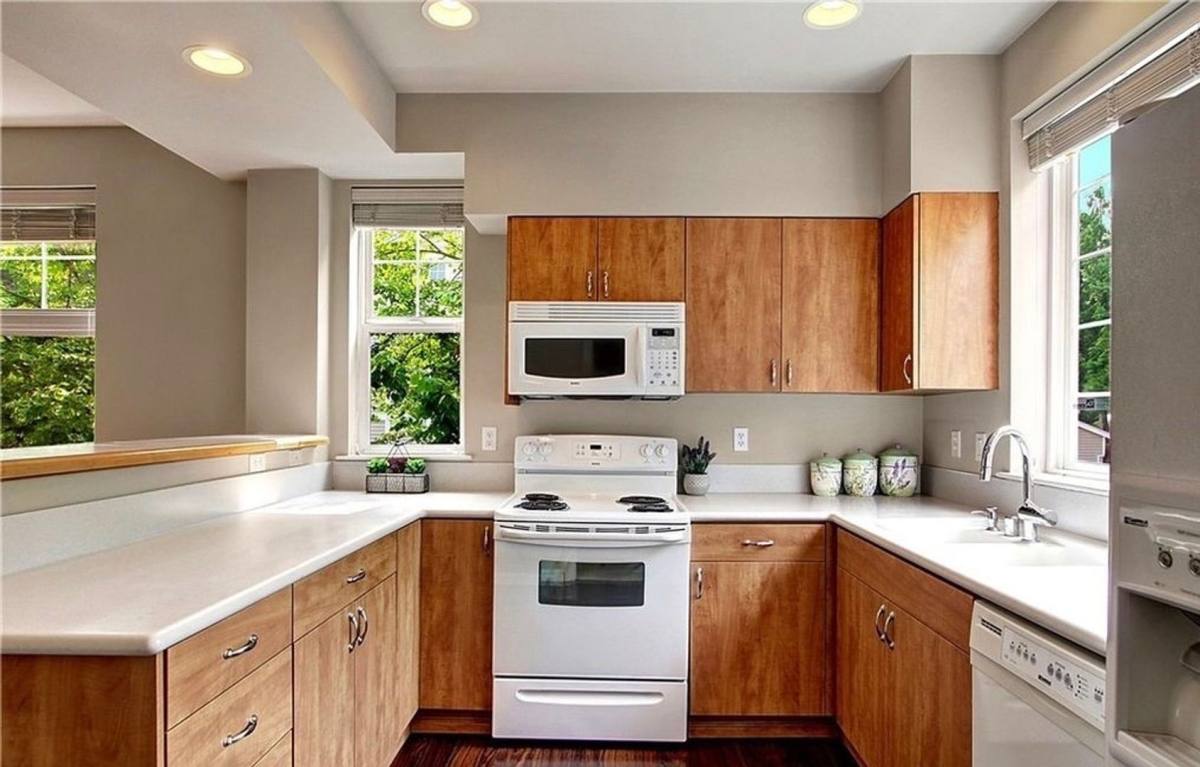 House for rent at 2030 132nd Ave SE, Bellevue, WA 98005